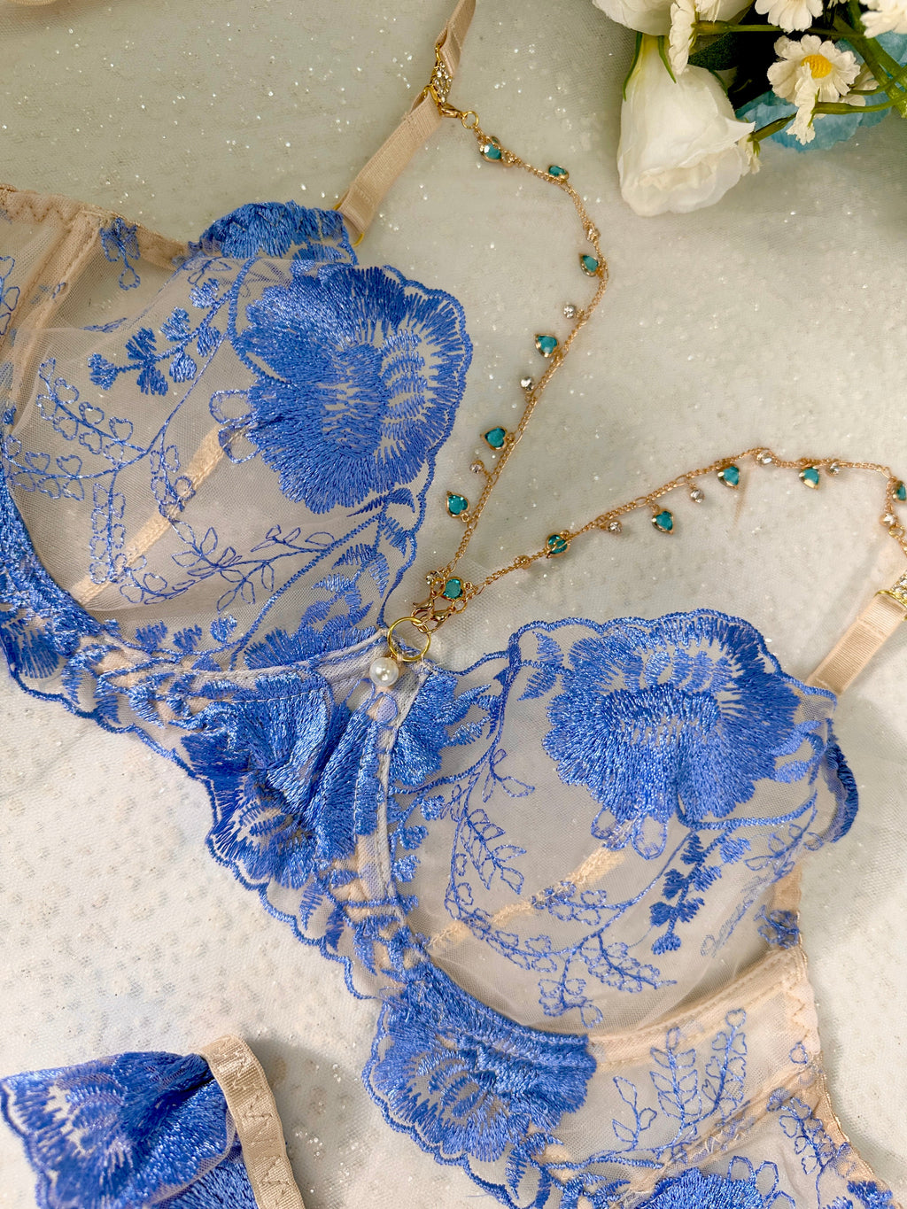 Azure Bloom Chain-Detail Embroidered Lingerie Set