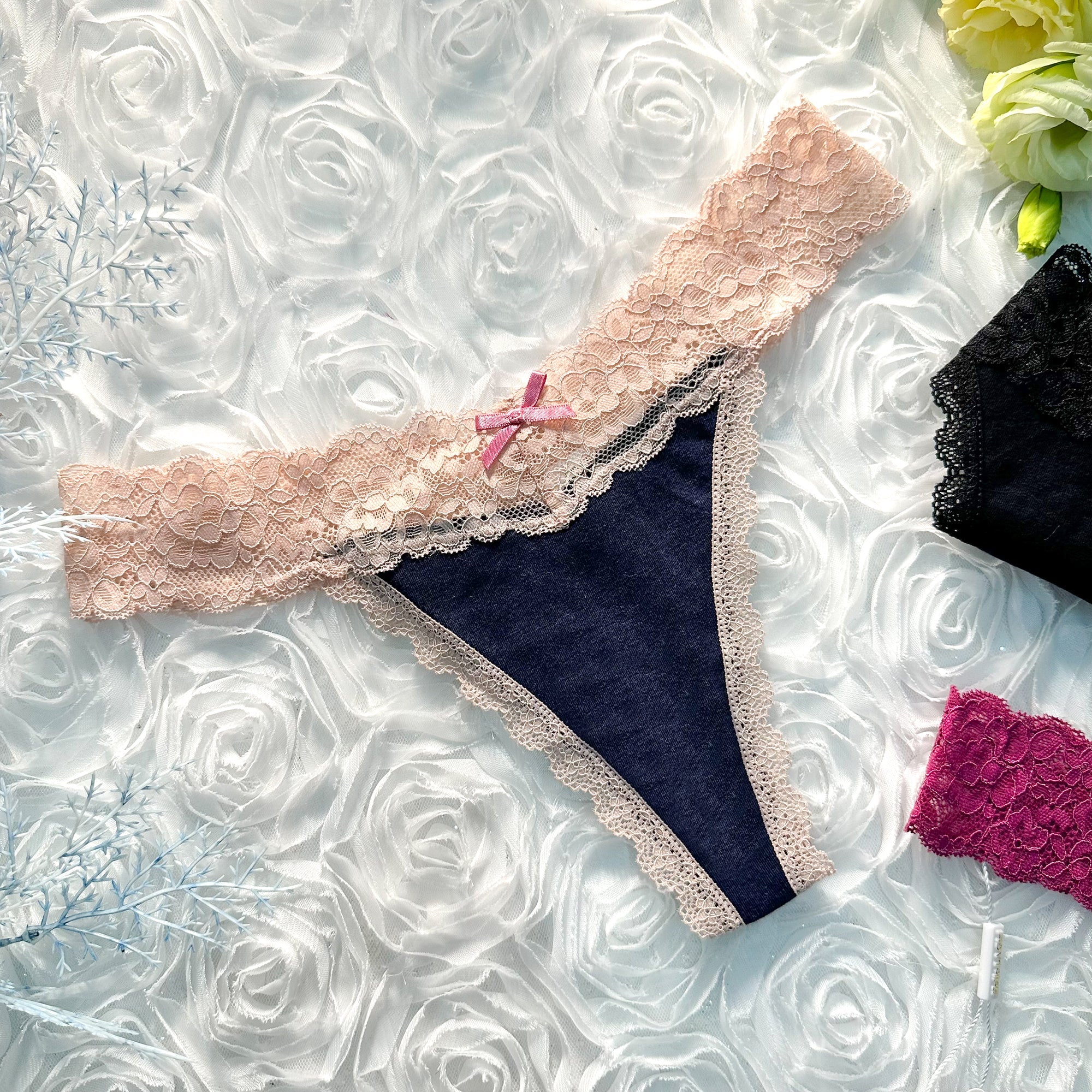 Solid Color T Back Lace Low Waist Cotton Seamless 3 Pack Thongs