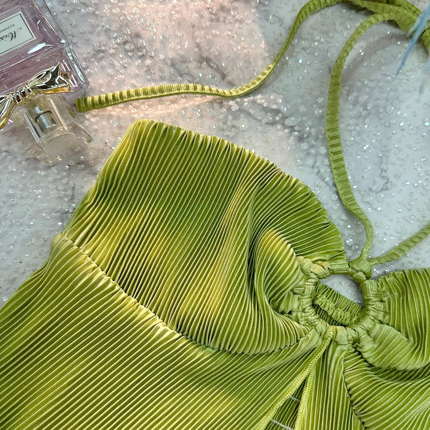 Green Halter Criss Cross Bandage Lace Up Backless Crop Top