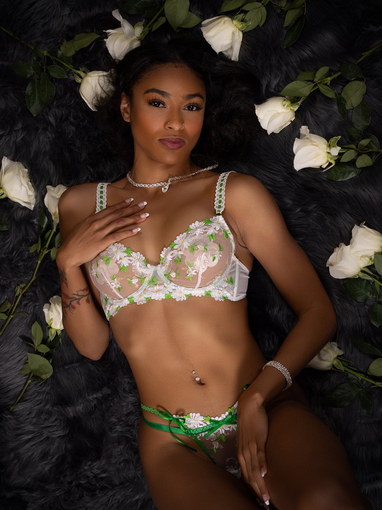 Lovely Daisy  Lace Lingerie Set